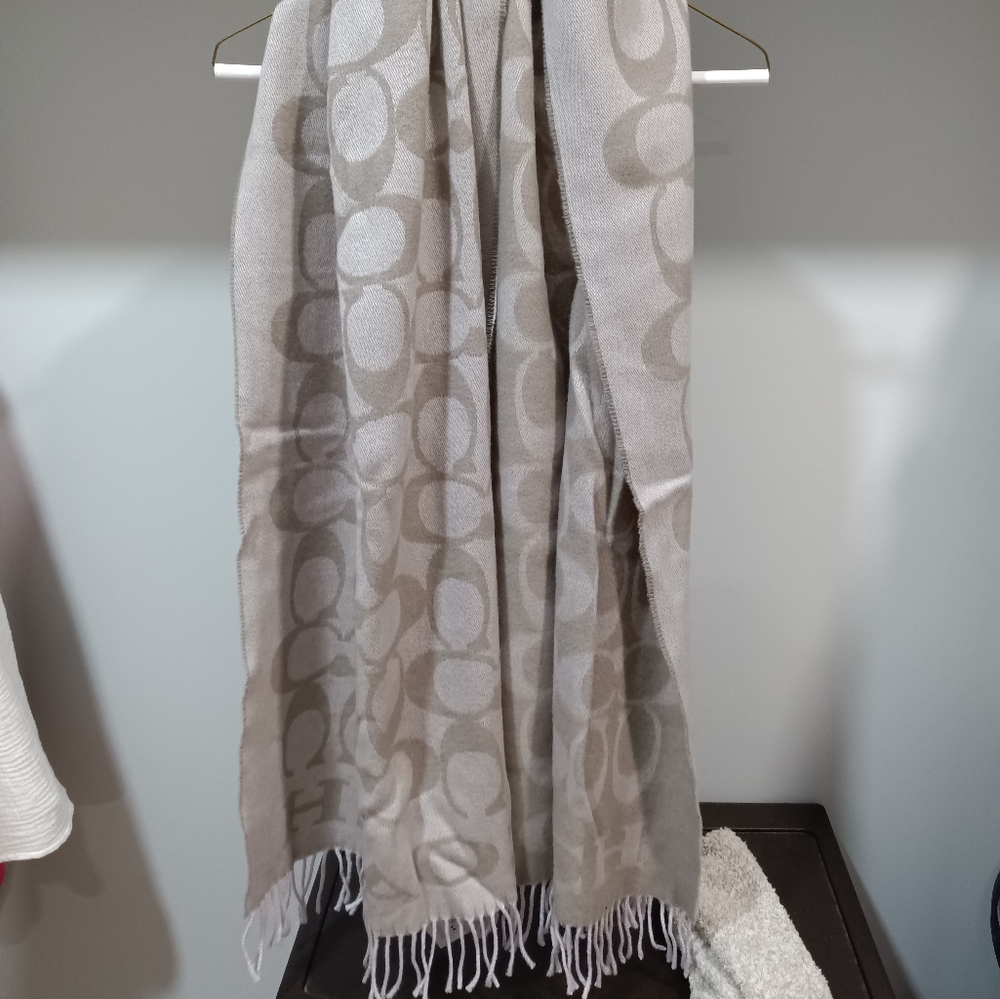 Coach scarf